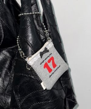 그래픽 플랫 에어팟 파우치 그레이