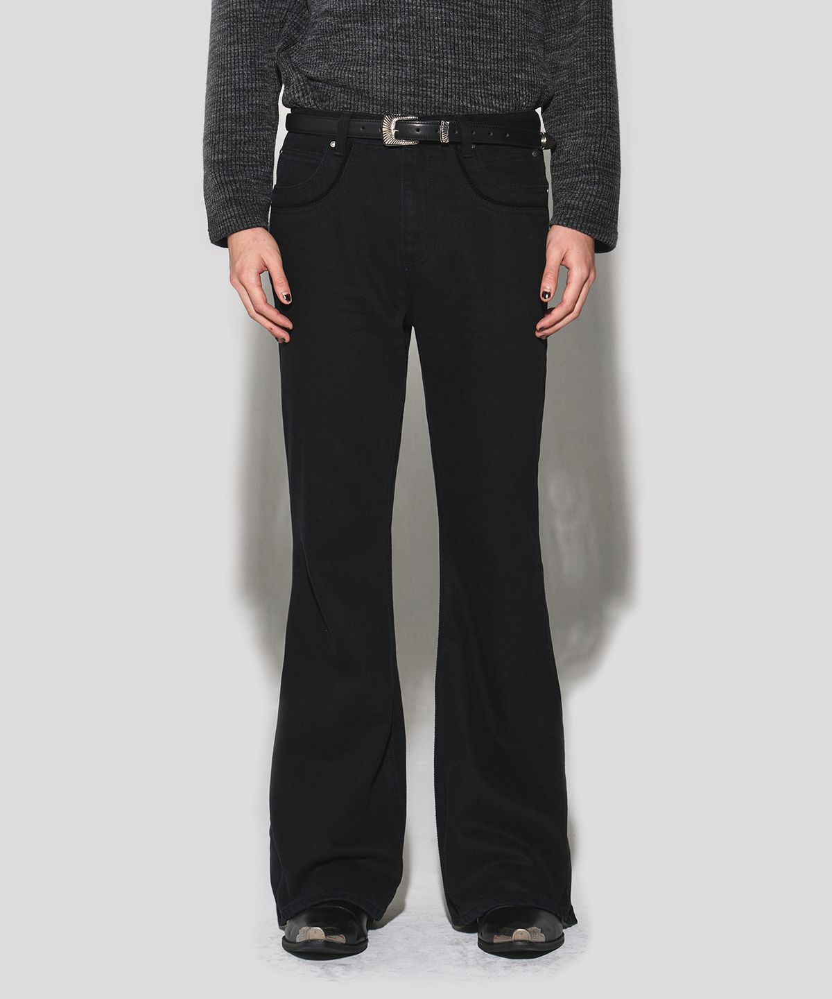 웨슬리 휴스턴(WESLEYHYUSTON) Western tape detail boots cut denim pants black