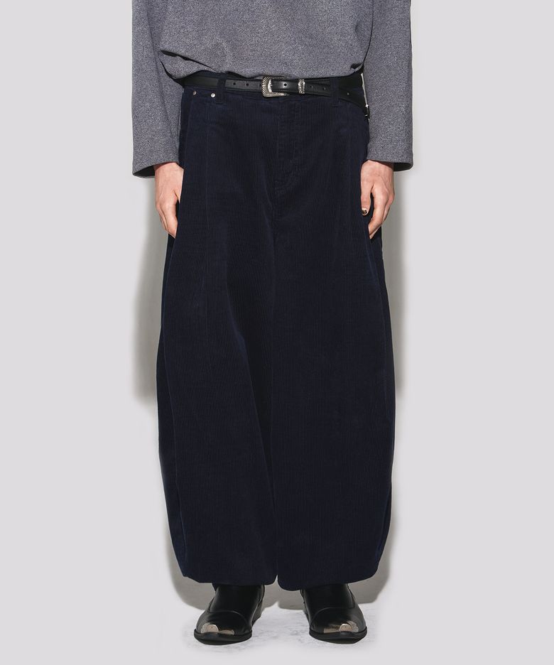 Corduroy deep tuck semi balloon pants dark navy