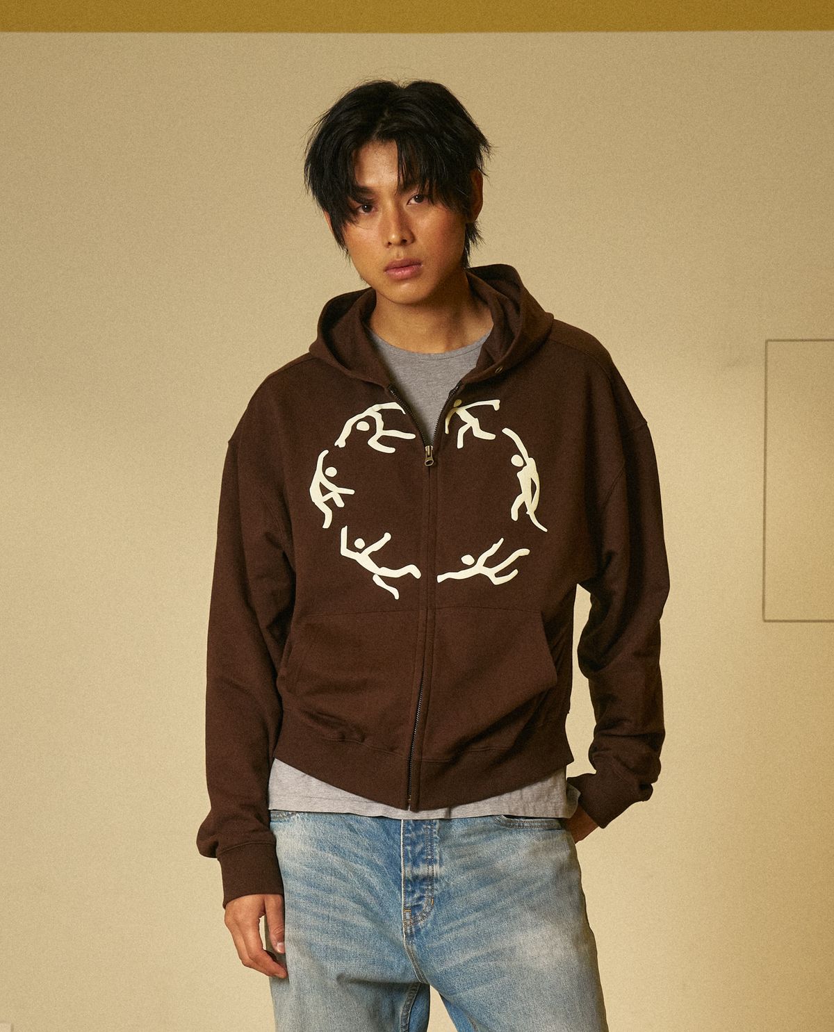 아모우(AMOU) Dancing Circle Crop Hoodie Zip-up BROWN