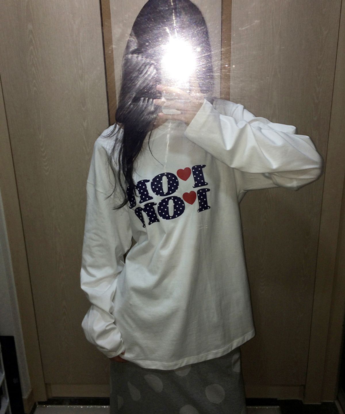 론론(RONRON) PATTERN LOGO LONG SLEEVE WHITE