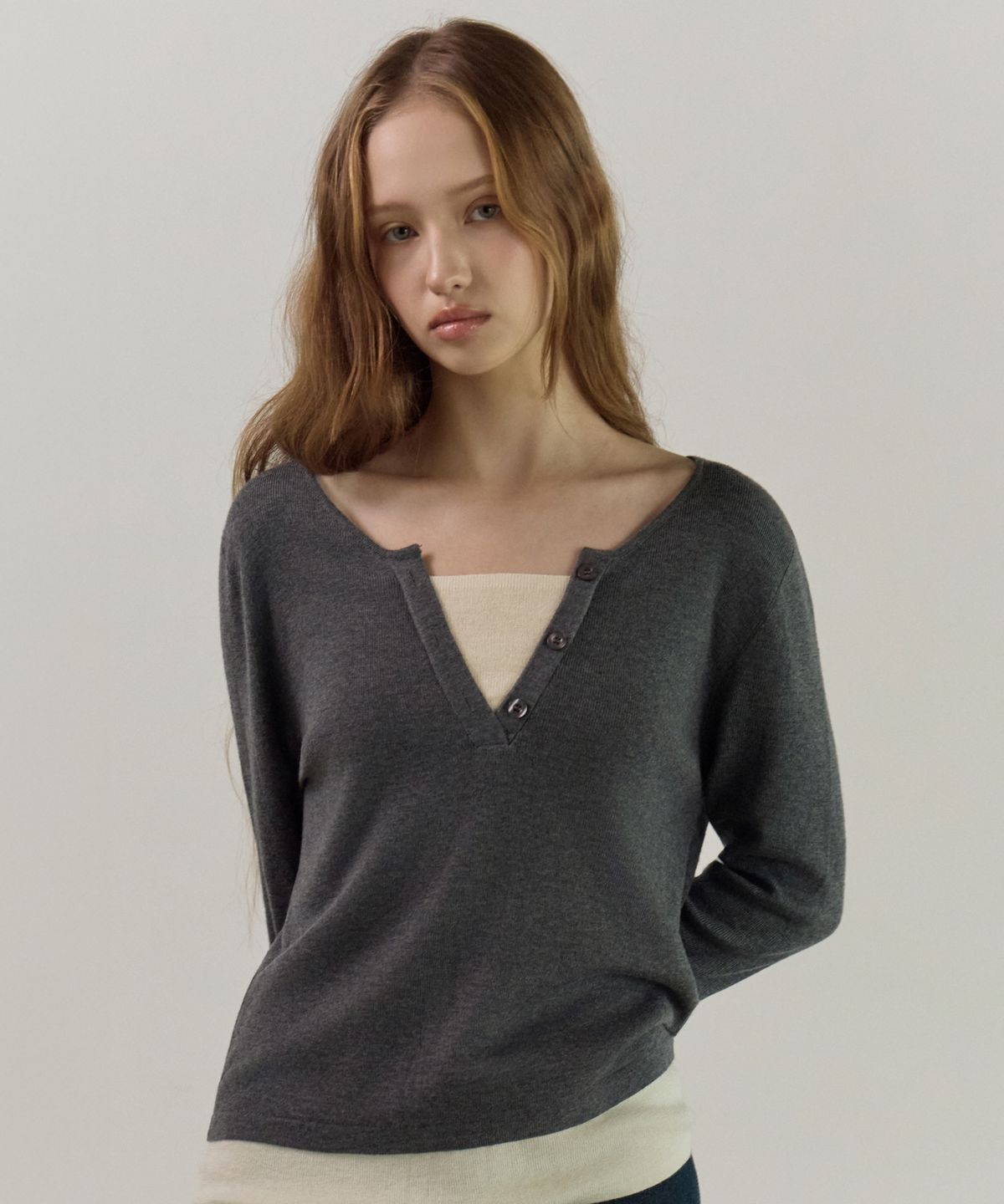 엘리오티(ELLIOTI) V-Cut Layer Knit Ts_4Color