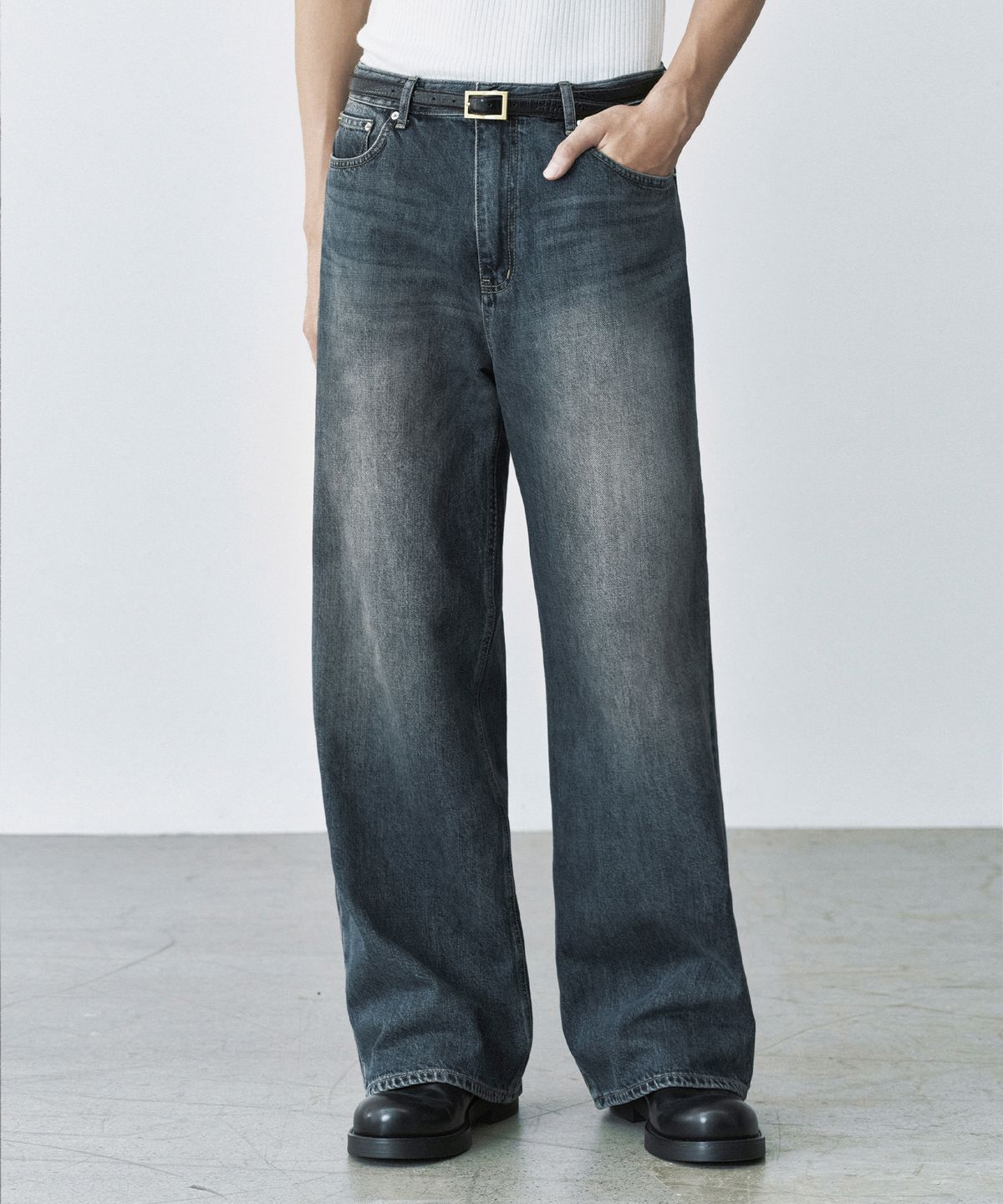 브랜디드(BRANDED) 1770 MUTE JEANS [ESSENTIAL WIDE STRAIGHT]