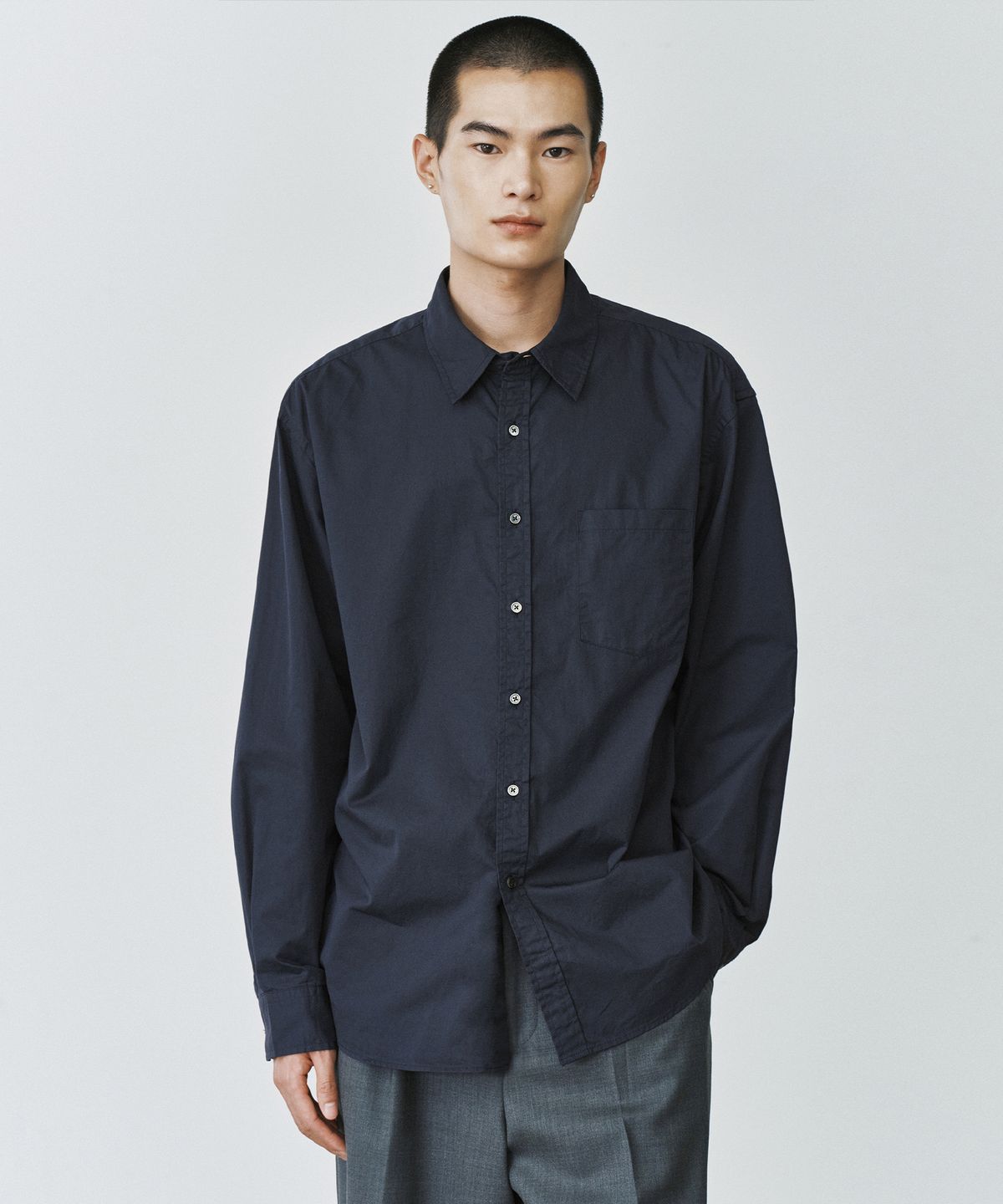 브랜디드(BRANDED) EASY COTTON SHIRT [NAVY]