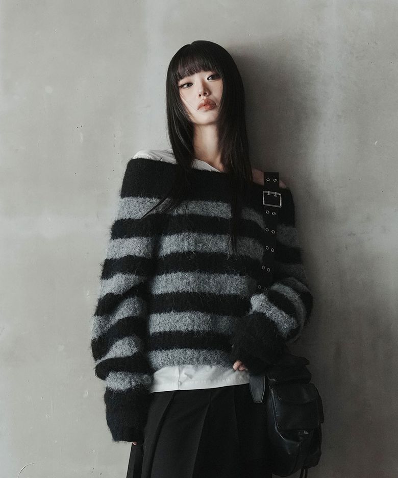 CONVERTIBLE SHOULDER SWEATER GREY