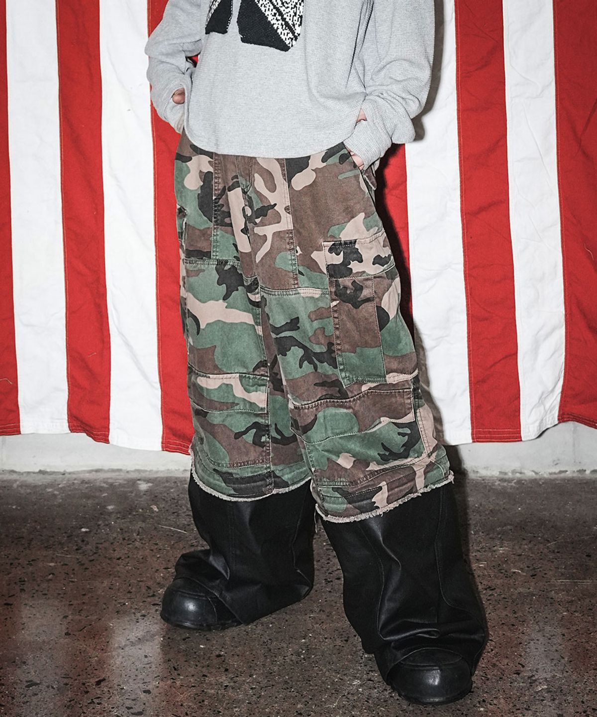 스키즘 인듀싱(SCHISM INDUCING) DETACHABLE CAMO PANTS GREEN