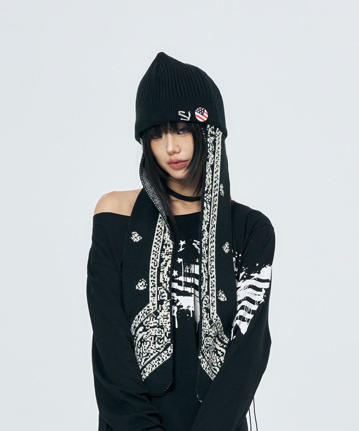 스키즘 인듀싱(SCHISM INDUCING) BANDANA TRAPPER BEANIE BLACK