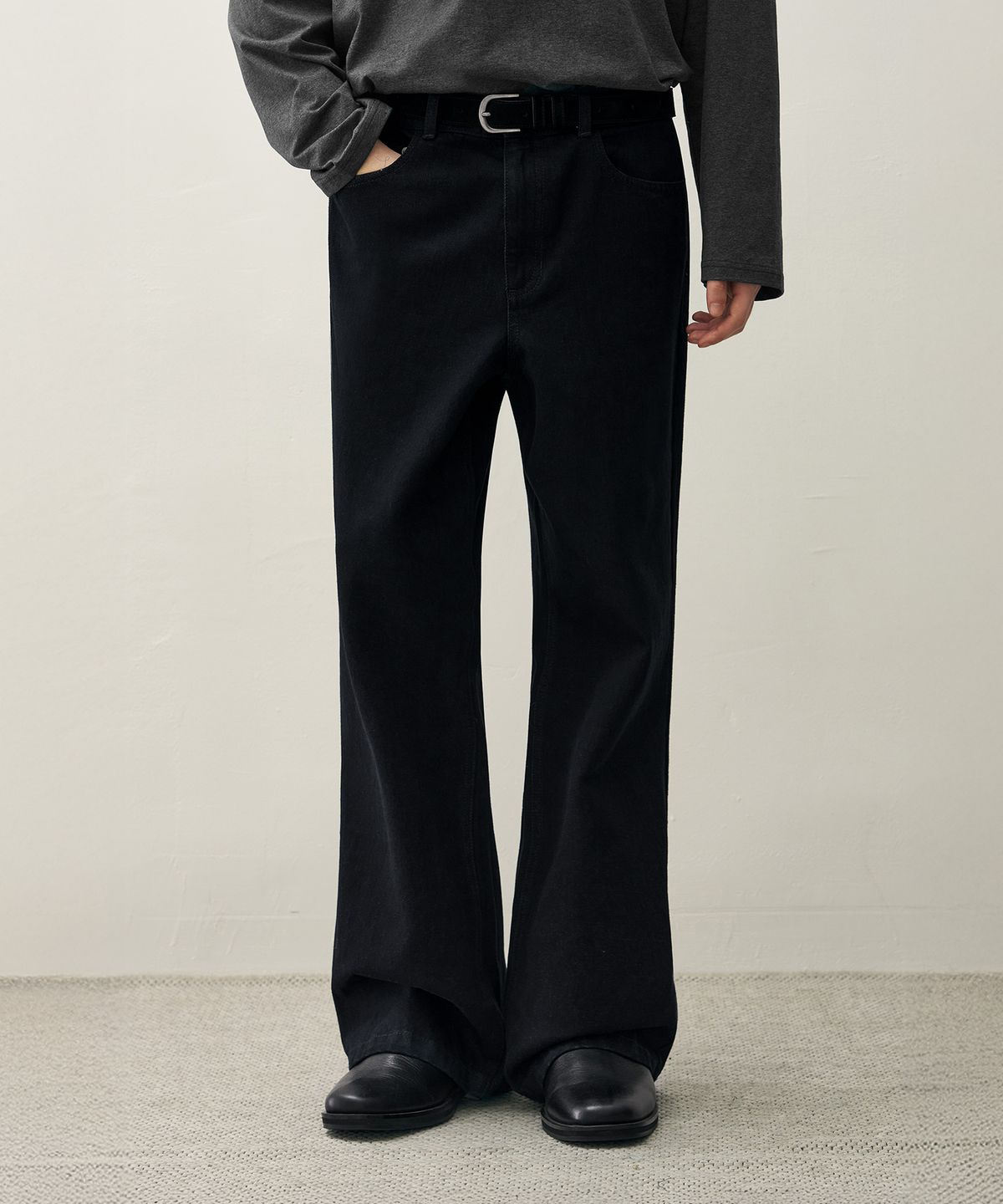 드로우핏(DRAW FIT) 프렌치 플레어 데님 팬츠 [BLACK INDIGO]