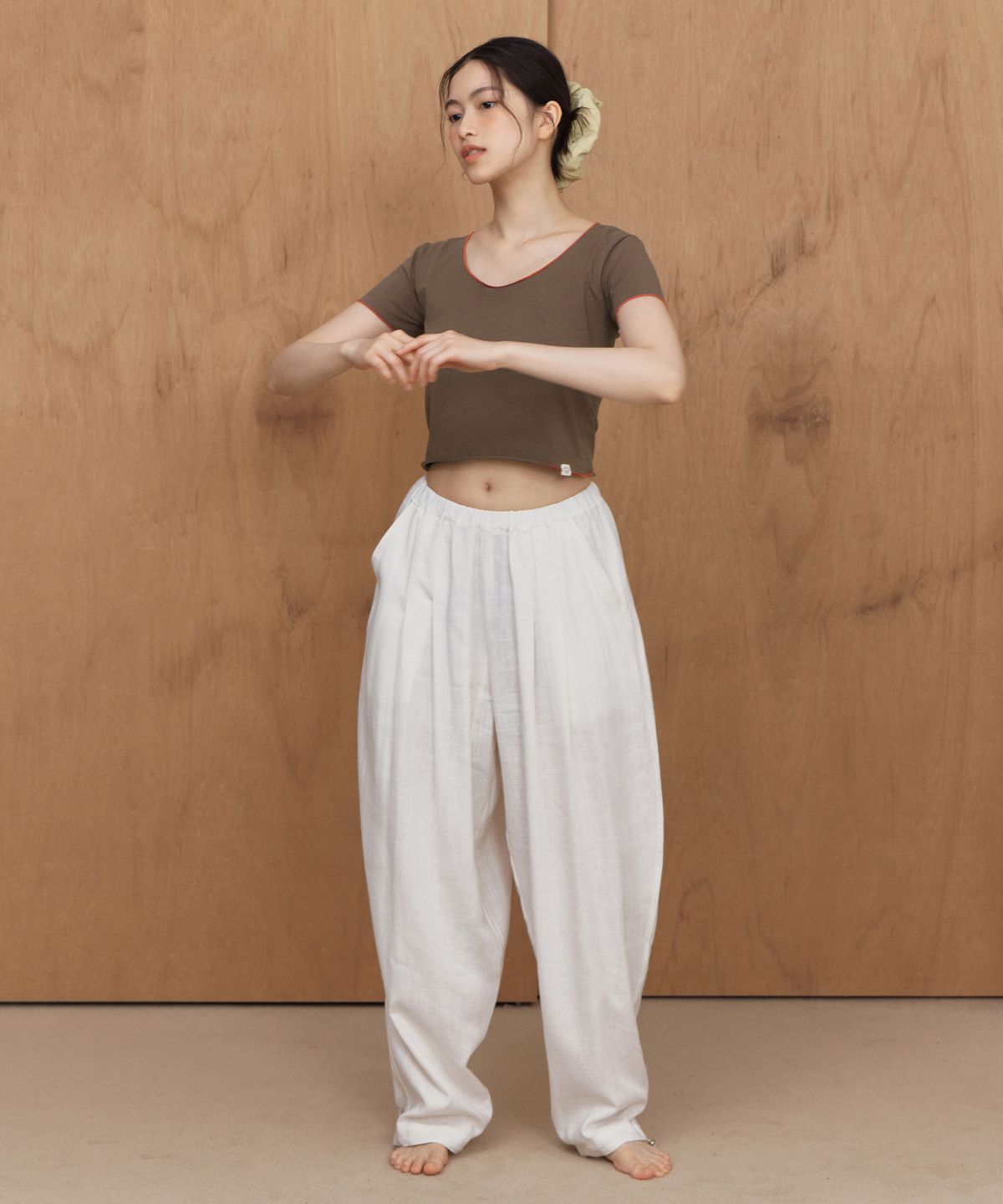 디야니(DHYANI) Flutter Band Pants (Ivory)