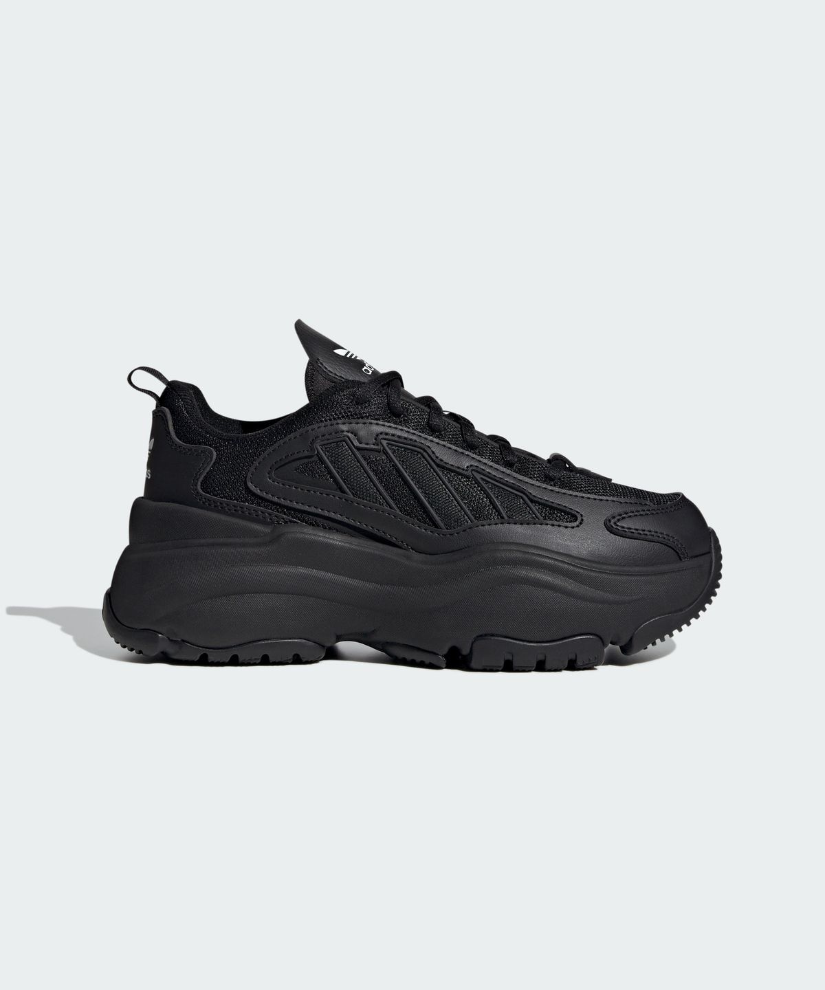 아디다스(ADIDAS) 오즈가이아 IG6045