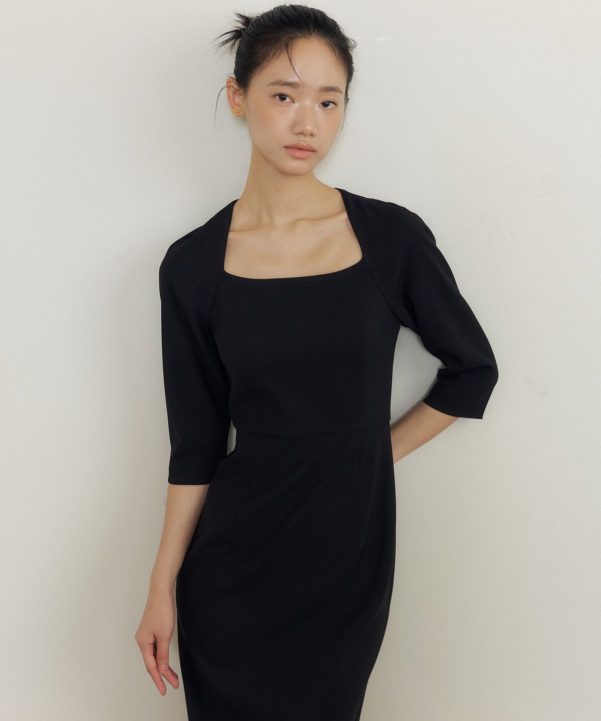 루시르주(LUCIR ZU) Raglan Square Neck Dress (black)