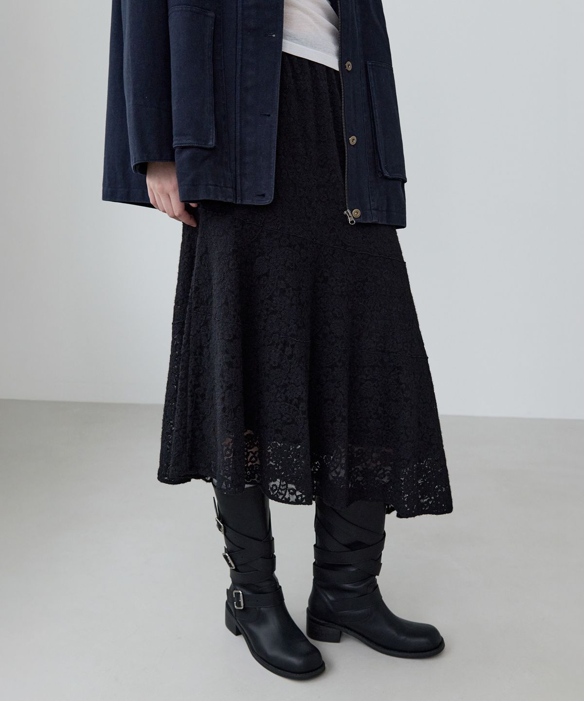 로라로라(ROLAROLA) STRING LACE LONG SKIRT BLACK