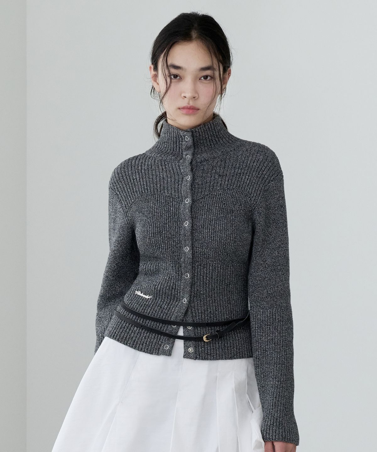 로라로라(ROLAROLA) RIBBED HIGH NECK KNIT CARDIGAN BLACK