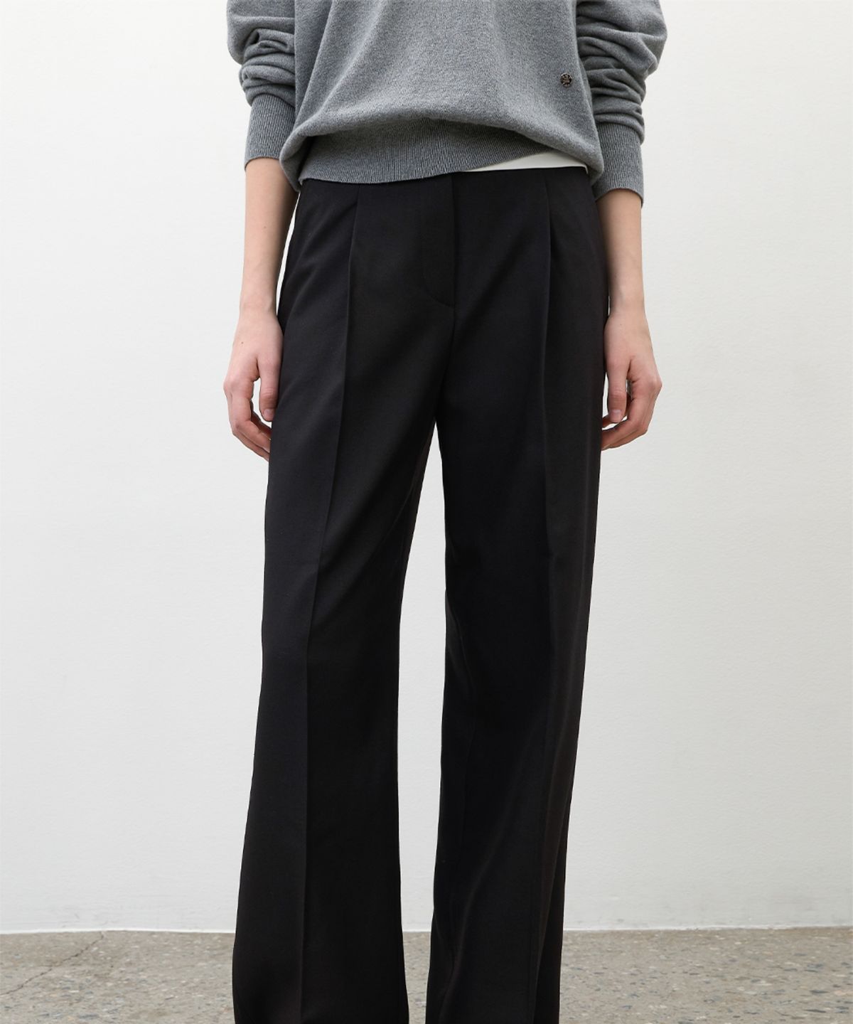 아틀리에 나인(ATELIER NAIN) ESSENTIAL COMFY TUCK PANTS (PT-5683)