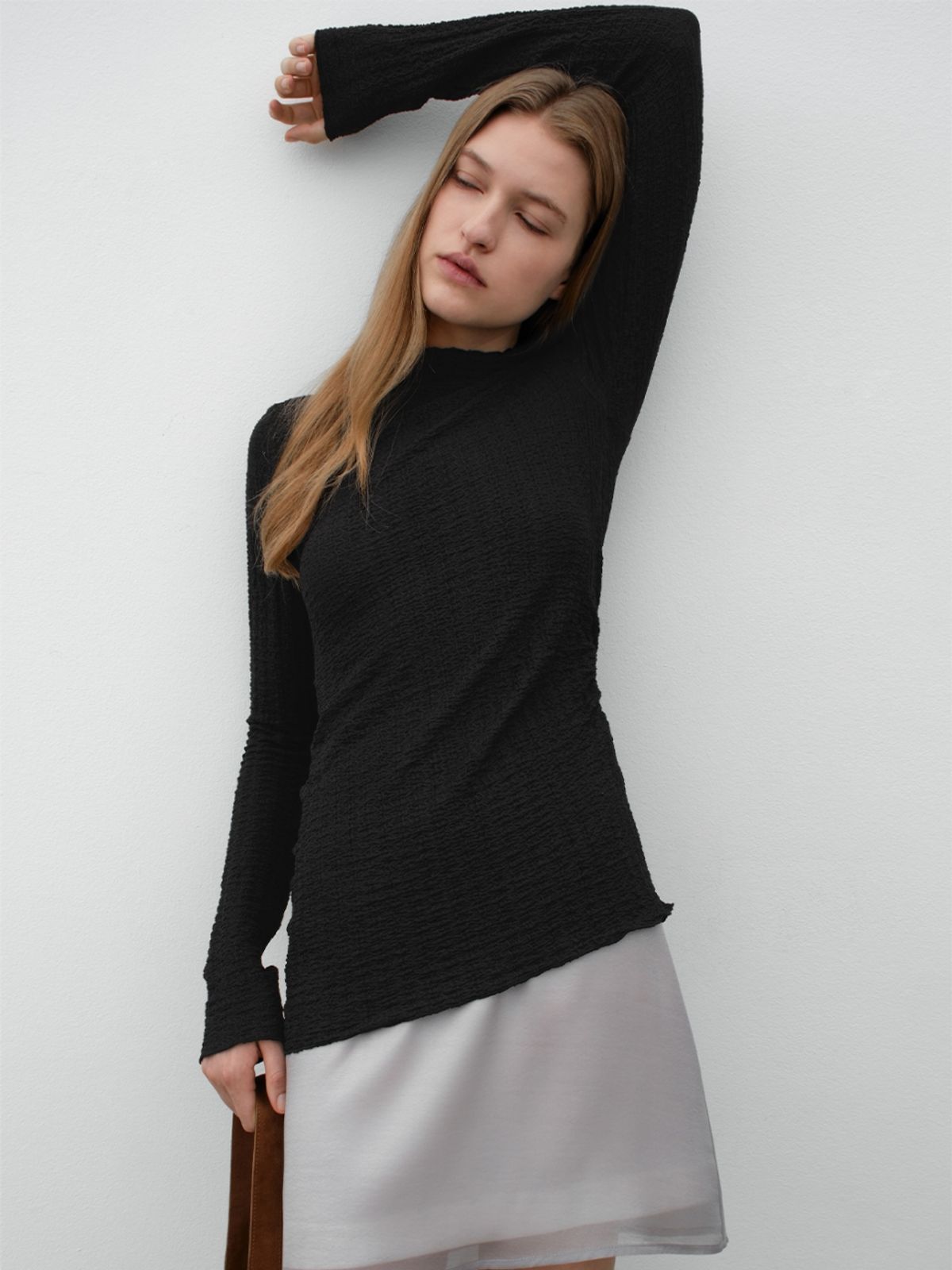 아틀리에 나인(ATELIER NAIN) ISLA UNBAL LACE SHIRRING TEE(T-7097)
