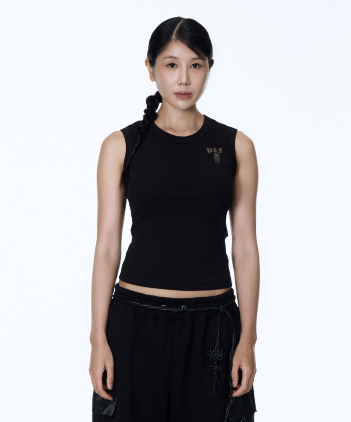 칠 하나 투 구육(71TO96) 수호키링,Blessing Knot  Sleeveless (Black)