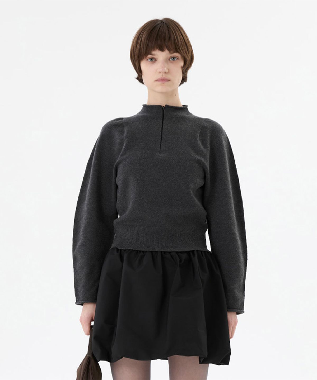 아모멘토(AMOMENTO) WHOLEGARMENT HALF ZIP UP (2COLORS)