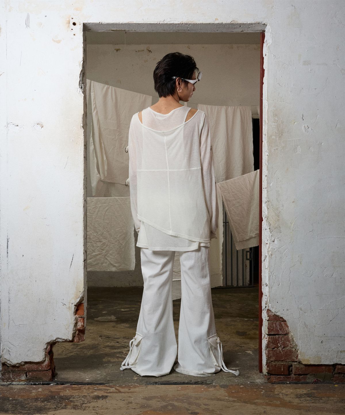 보니앤키예(BONIENKIYE) Unbalanced double long sleeve (WHITE)