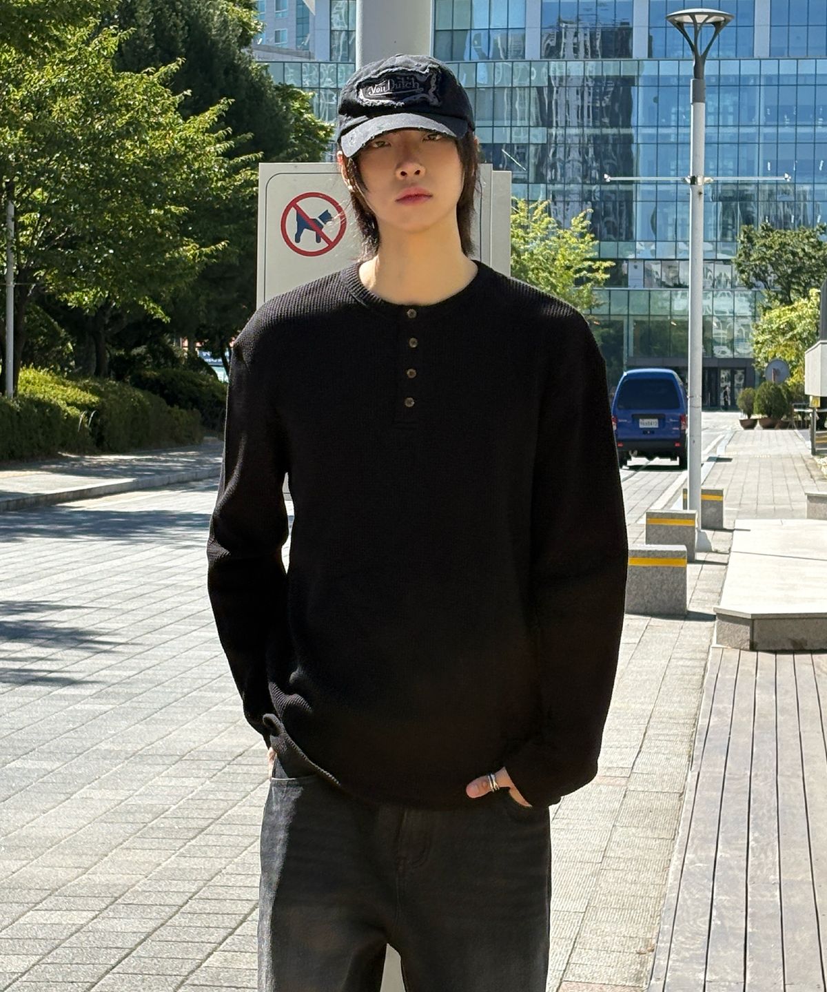 디벨로브(DEVELOVE) 베이직 헨리넥 와플 롱슬리브_블랙