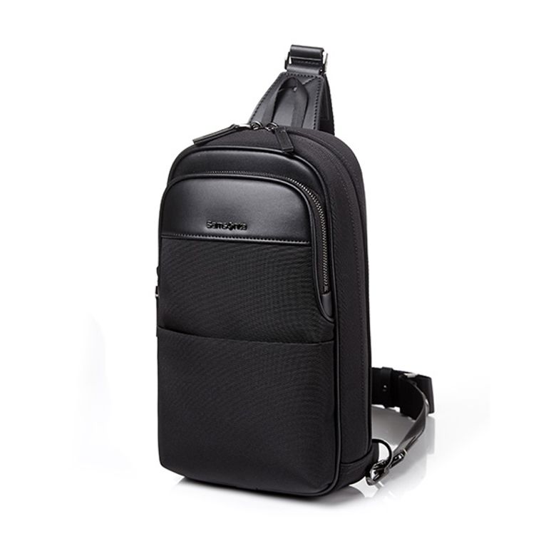 WADE 2 슬링백 BLACK UJ209003