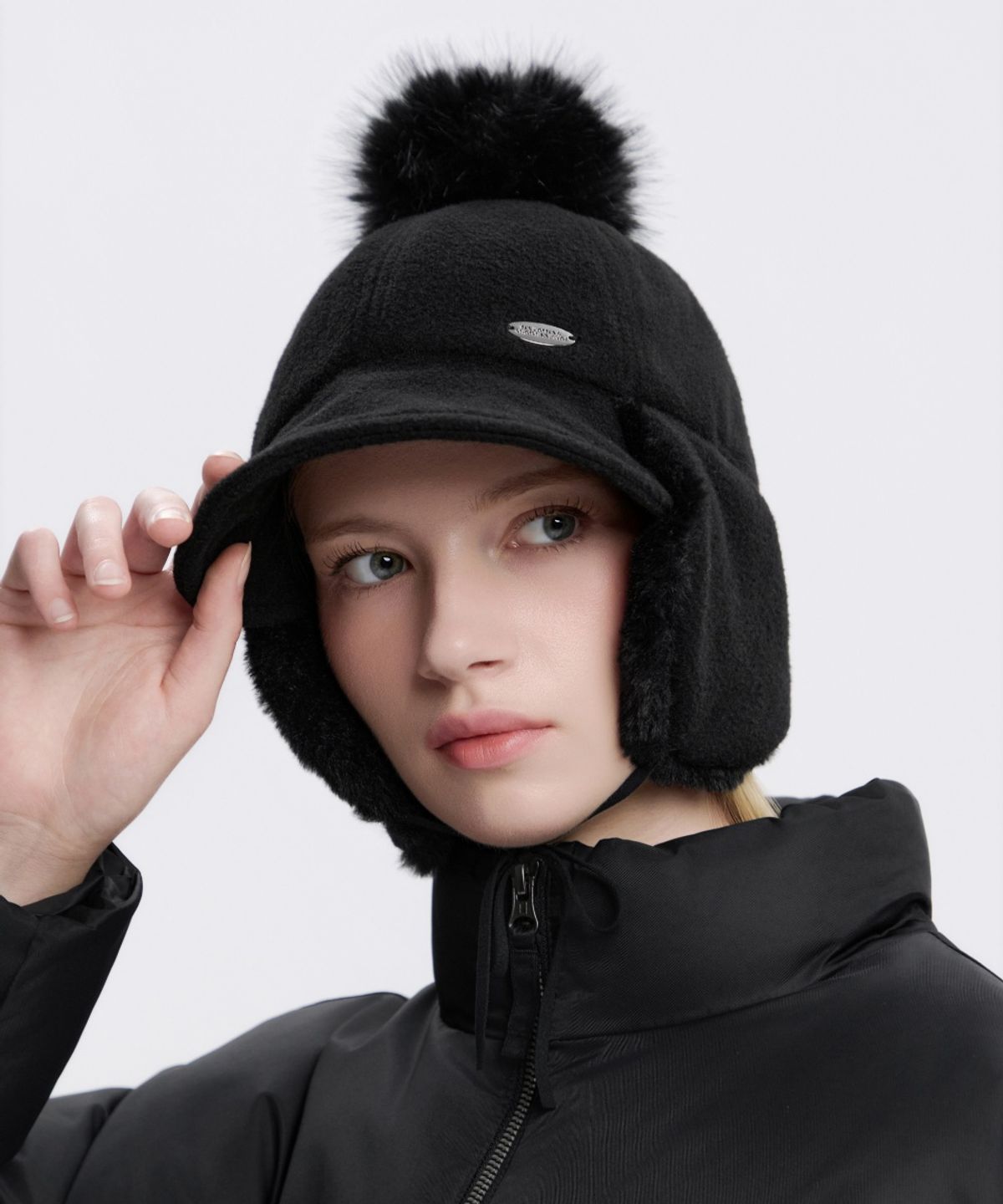 내셔널지오그래픽(NATIONALGEOGRAPHIC) N253AHA040 모직 귀달이 방울캡 BLACK