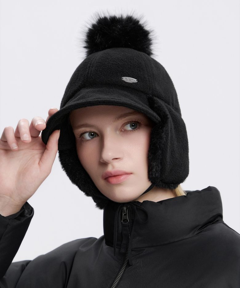 N253AHA040 모직 귀달이 방울캡 BLACK