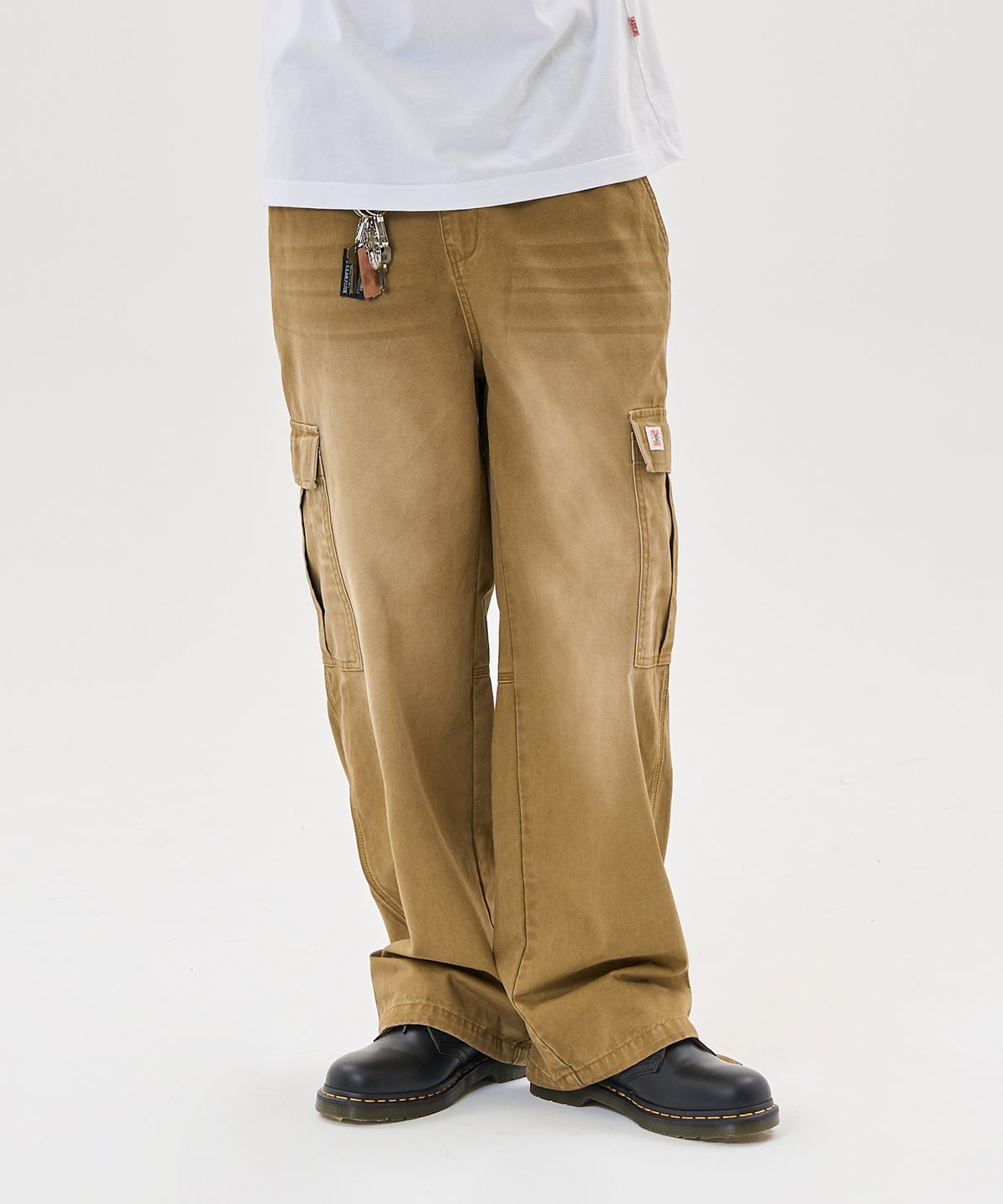에이카화이트(AECA) VINTAGE WASHING CARGO WIDE PANTS-BROWN