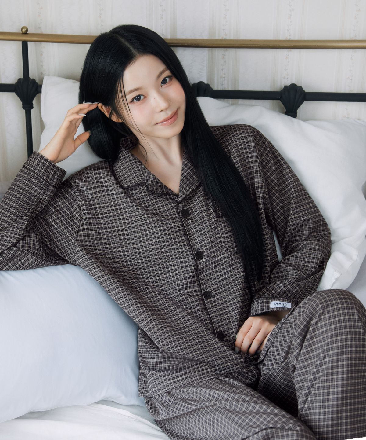 도씨(DOSSY) 실크핏 더스트 긴팔 커플 잠옷 세트