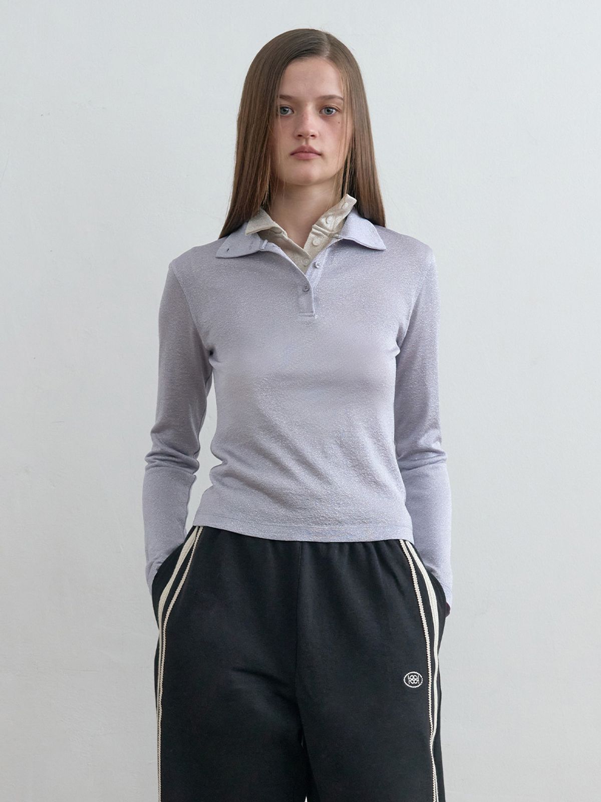 기준(KIJUN) Two-Way Neck Glitter Top Lavender