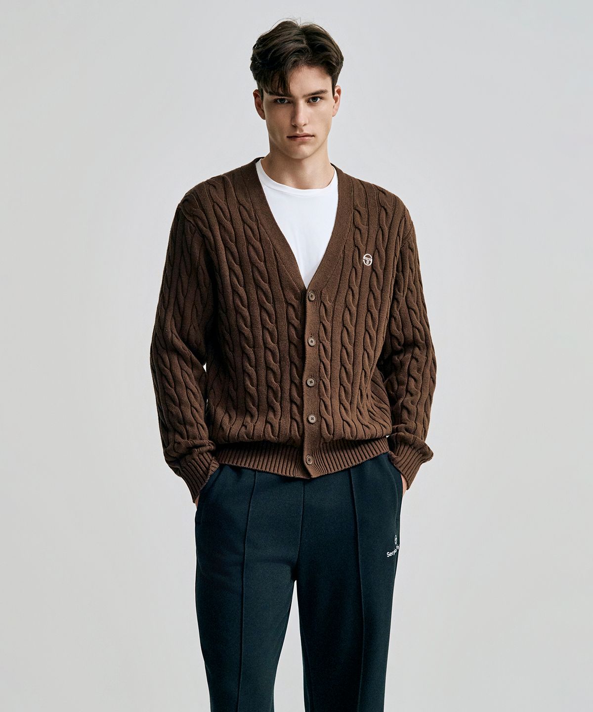 세르지오 타키니(SERGIO TACCHINI) M 브이넥 케이블 스웨터 가디건 (D.Brown)