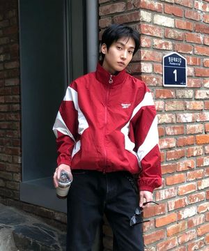 뉴 DNA 윈드 브레이커 - 레드