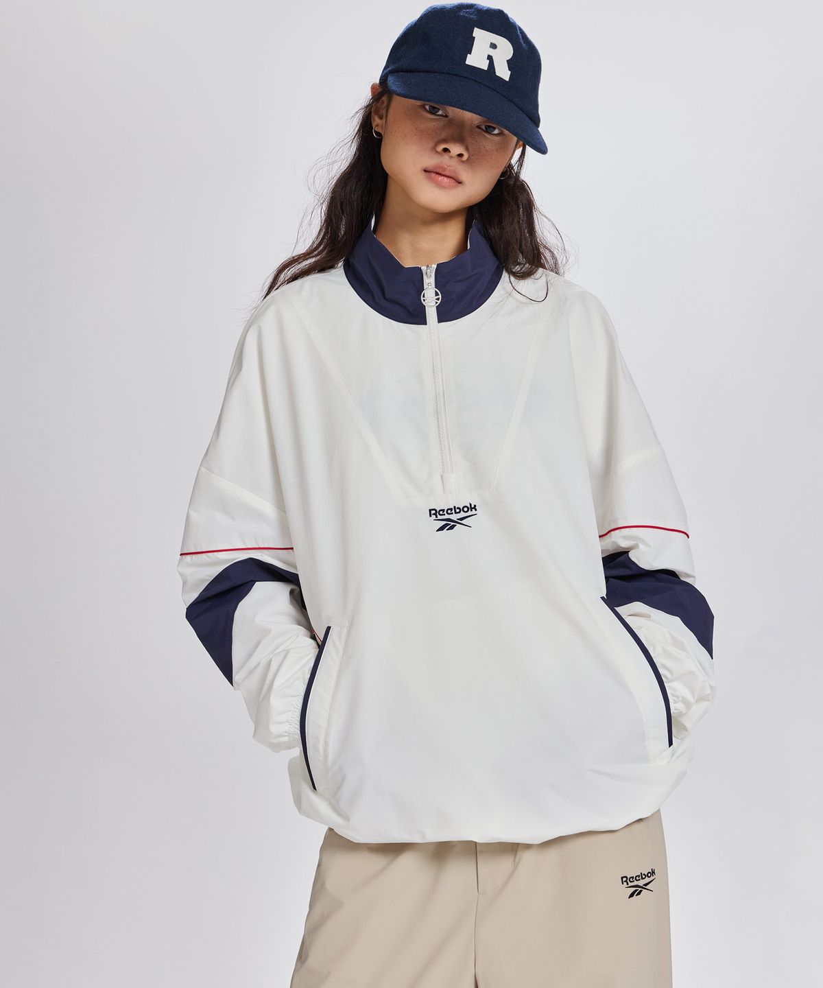 리복(REEBOK) 헤리티지 아노락 자켓 - 오프화이트