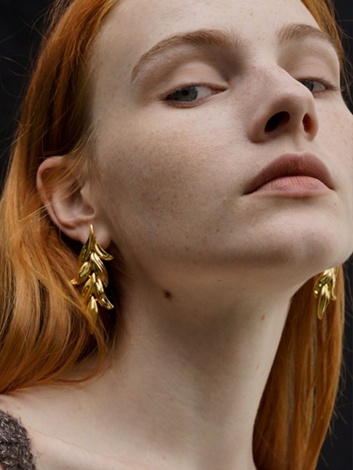 조에나(ZOENA) bobo leaf earring