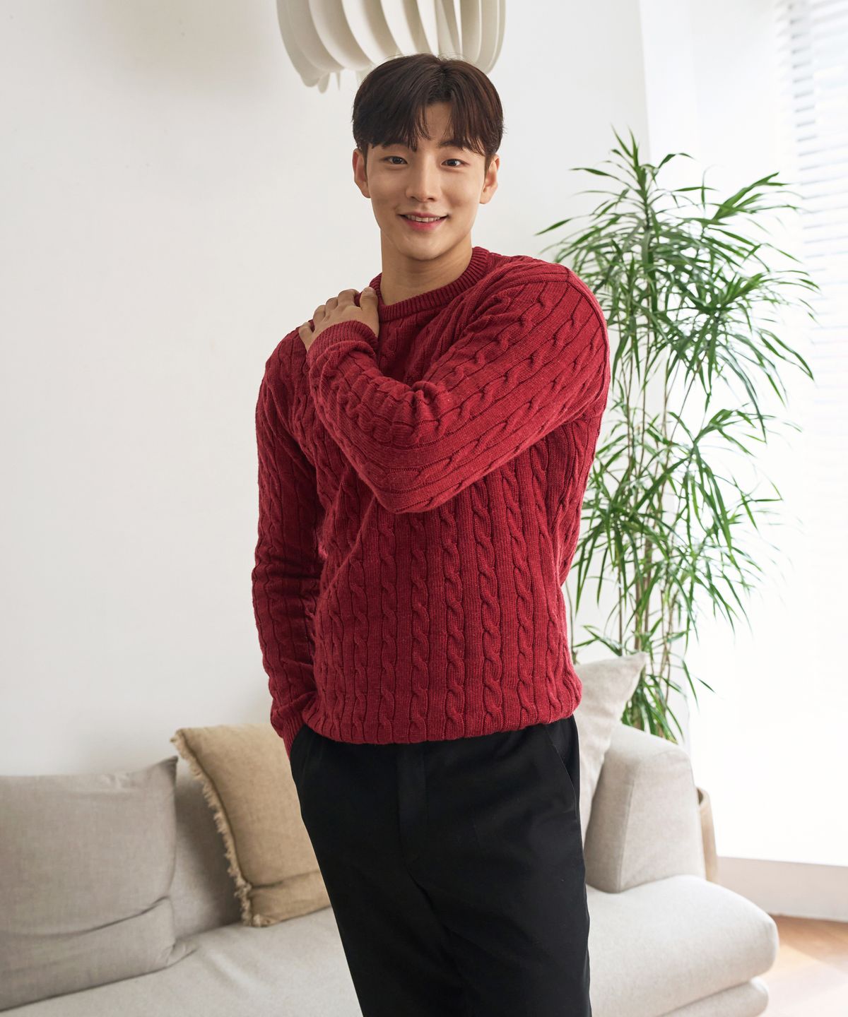 핵쿨남(HECKCOOLNAM) 어깨넓어보이는 남자 머슬핏 꽈배기 니트