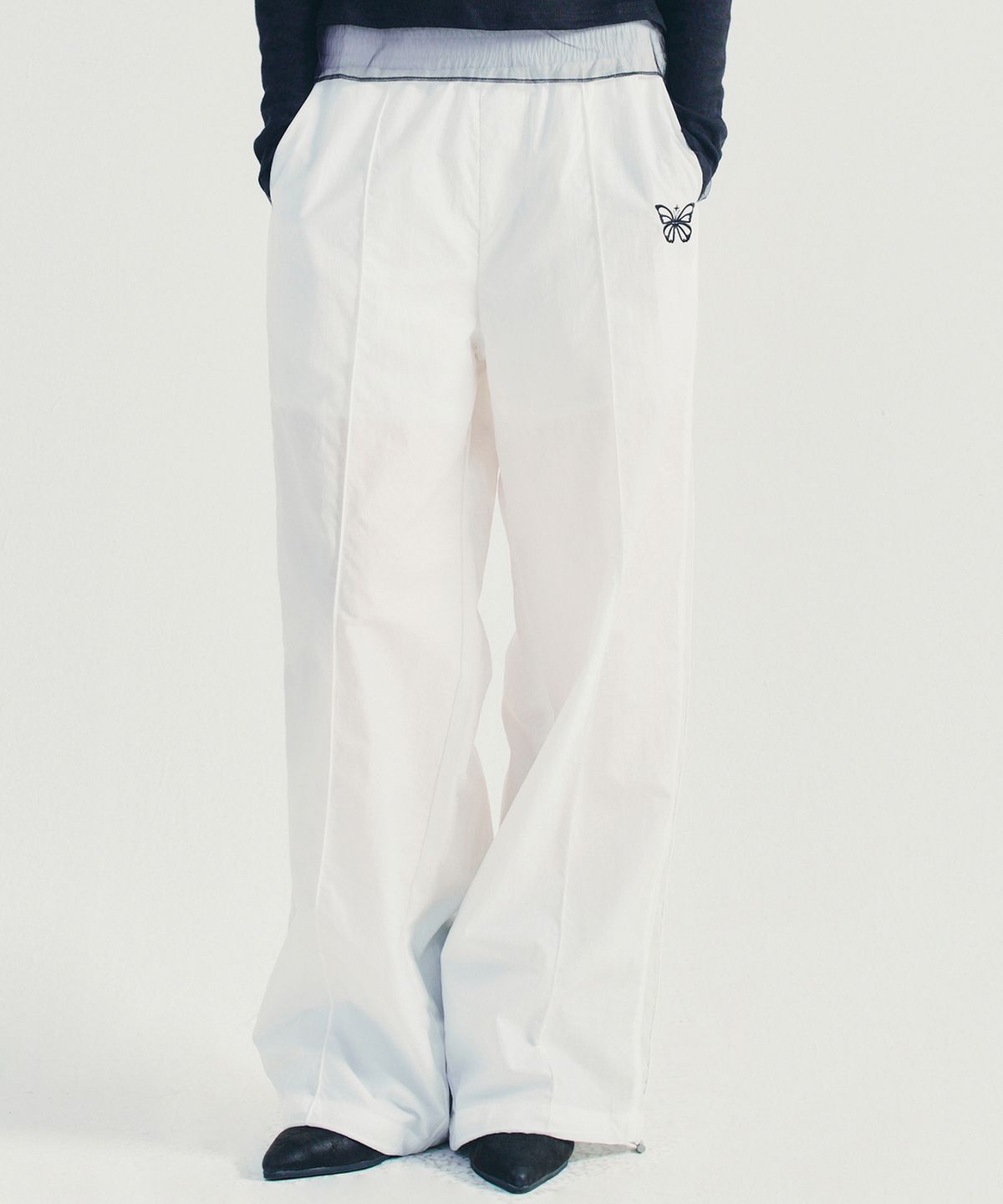 닉앤니콜(NICK&NICOLE) UTILITY GROOVY TRACKSUIT PANTS_IVORY