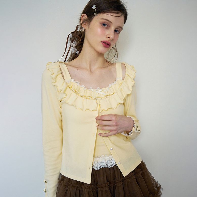 Cest_Ruffle pearl button cardigan