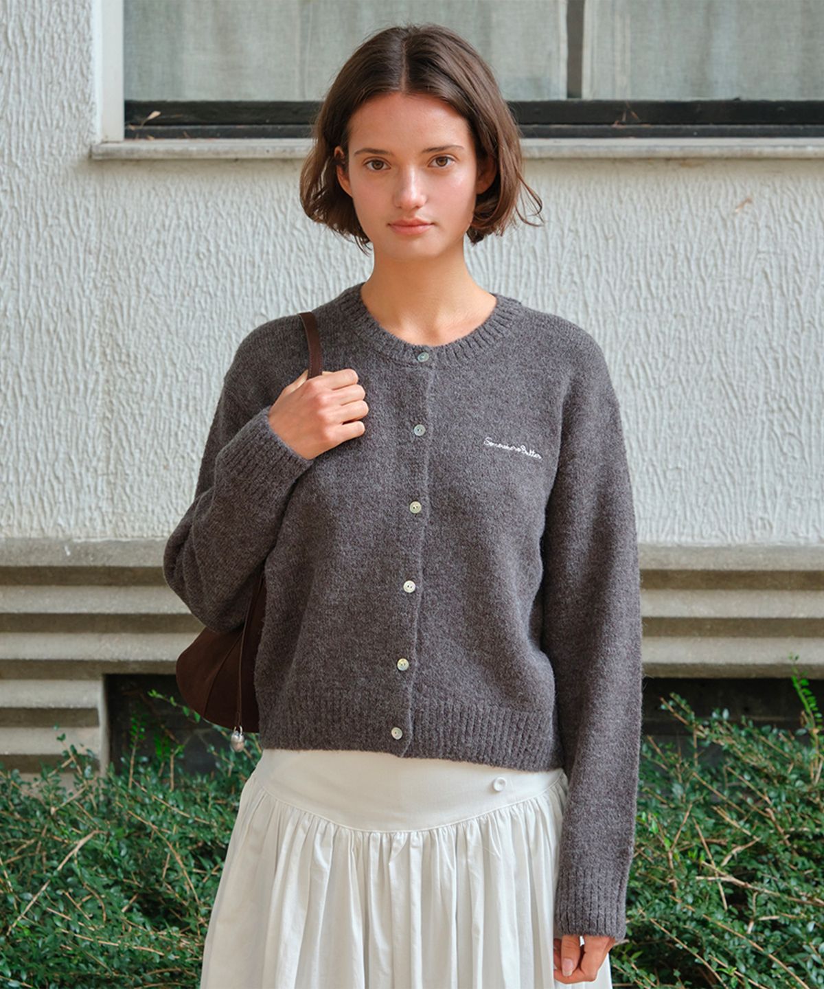 썸웨어버터(SOMEWHEREBUTTER) Manon Alpaca Cardigan - Charcoal