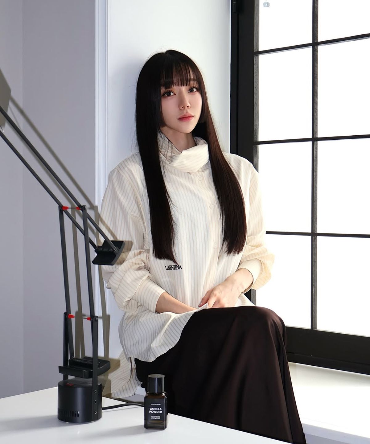 러벤티나(LOVENTINA) 드레이프 스카프 셔츠_베이지