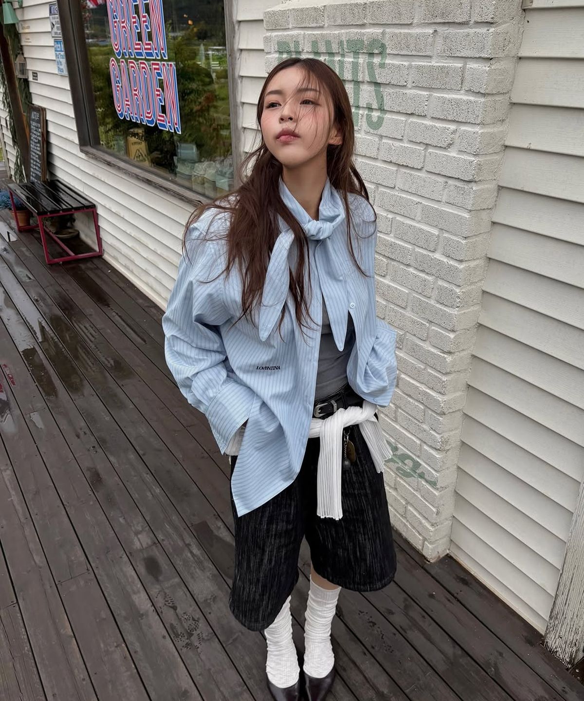 러벤티나(LOVENTINA) 드레이프 스카프 셔츠_라이트 블루