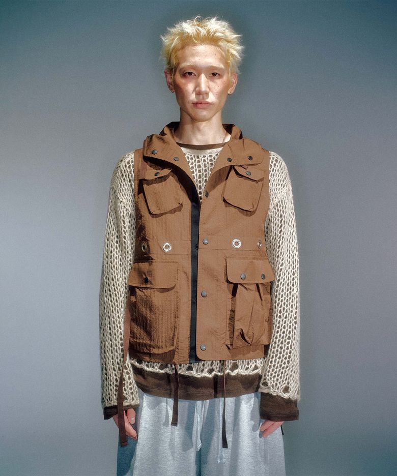 MEN BROOK CARGO HOODIE VEST BROWN