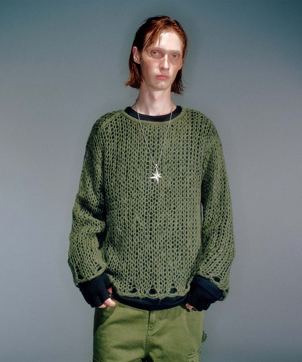 베이컨트 아카이브(VACANT ARCHIVE) MEN GUPPY NET LAYERED KNIT KHAKI