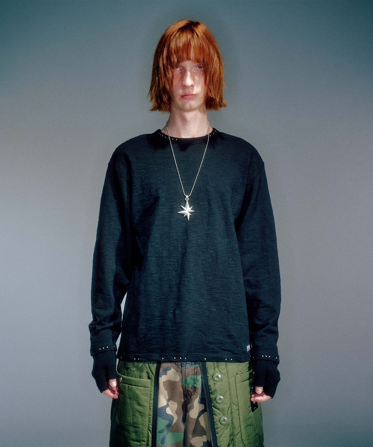 베이컨트 아카이브(VACANT ARCHIVE) AXEL STUD LONG SLEEVE STUD LONG SLEEVE BLACK