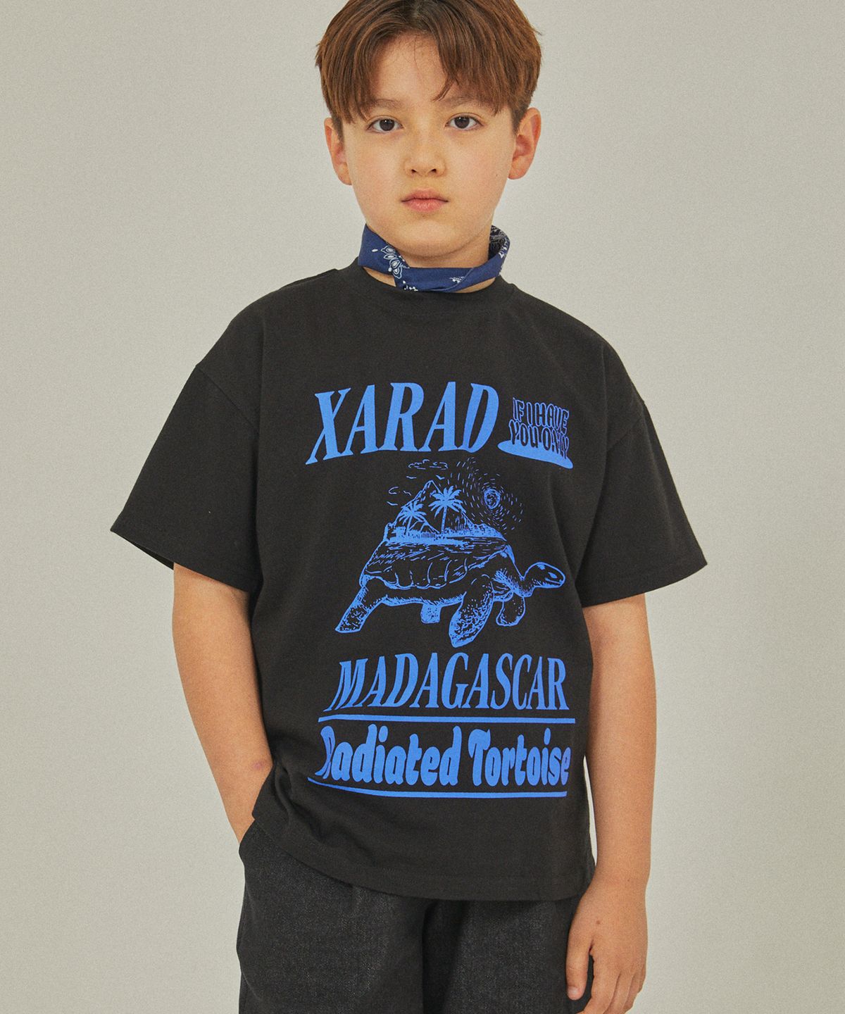 자라드(XARAD) 모로코이 티셔츠_블랙