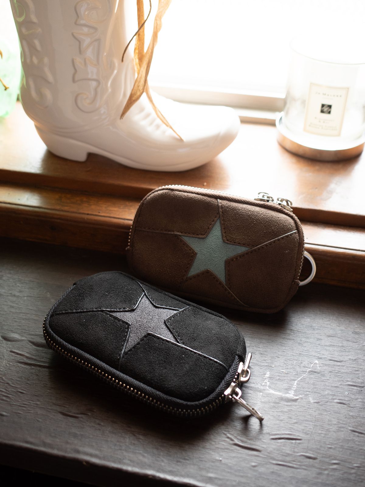 이스트쿤스트(ISTKUNST) SUEDE ONE STAR WALLET_2COLOR(IK2FFMAB64A)