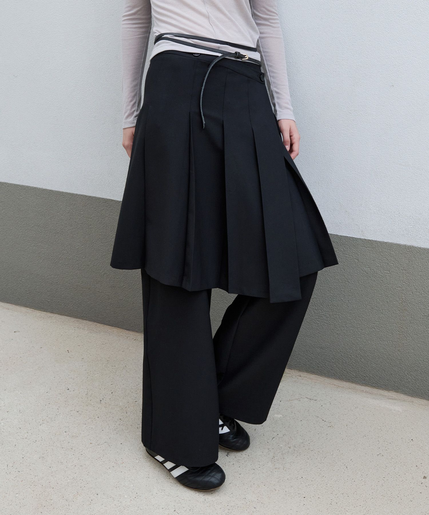 MUSINSA | ROLAROLA LAYERED PLEATS SKIRT PANTS BLACK