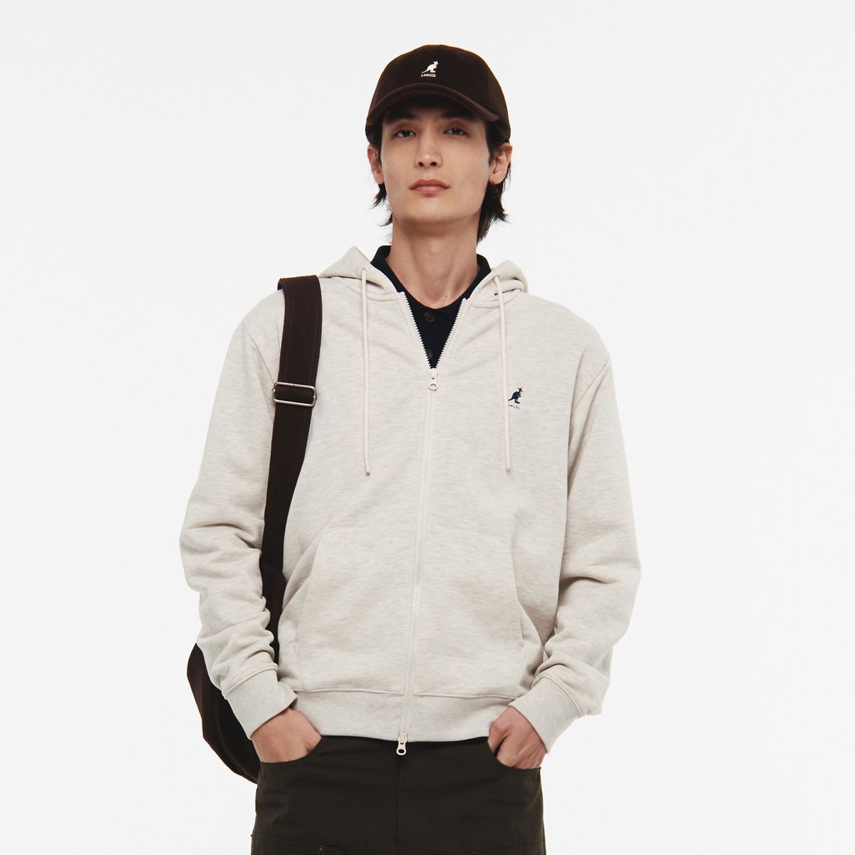 캉골(KANGOL) 캉골 클래식 로고 세미오버핏 집업 5140 오트밀