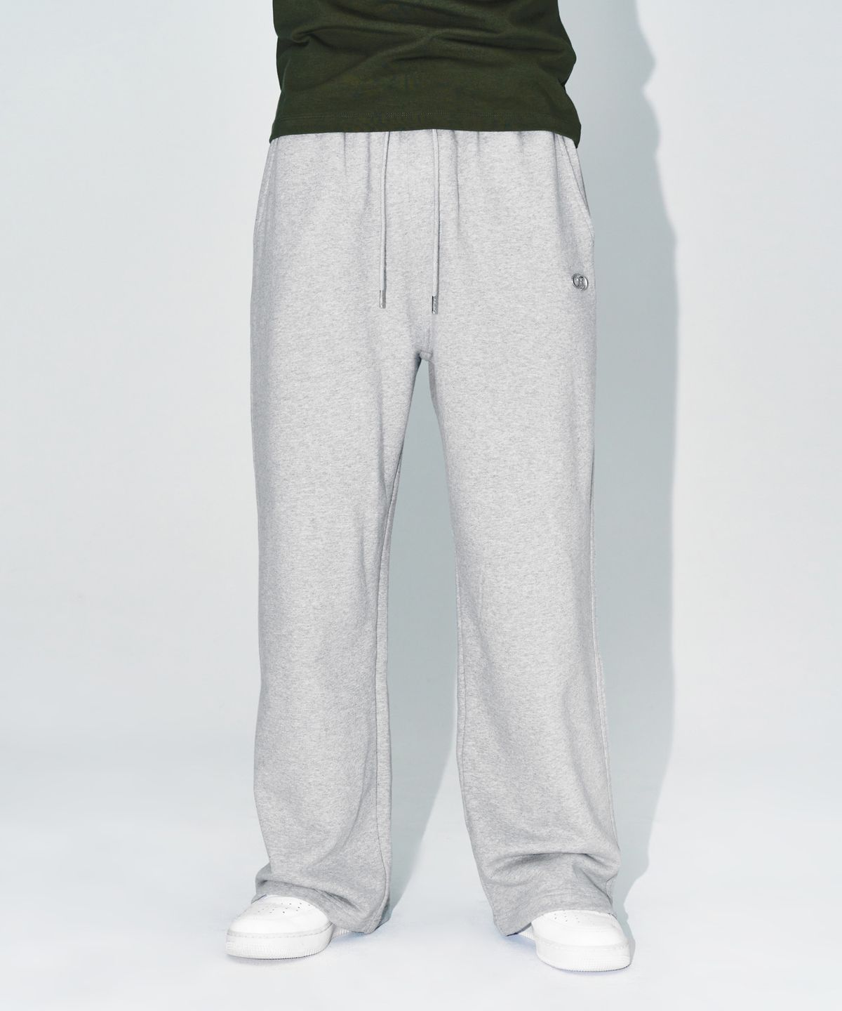 본투윈(BORN TO WIN) CHROME B SEMI WIDE PANTS [MELANGE GREY]