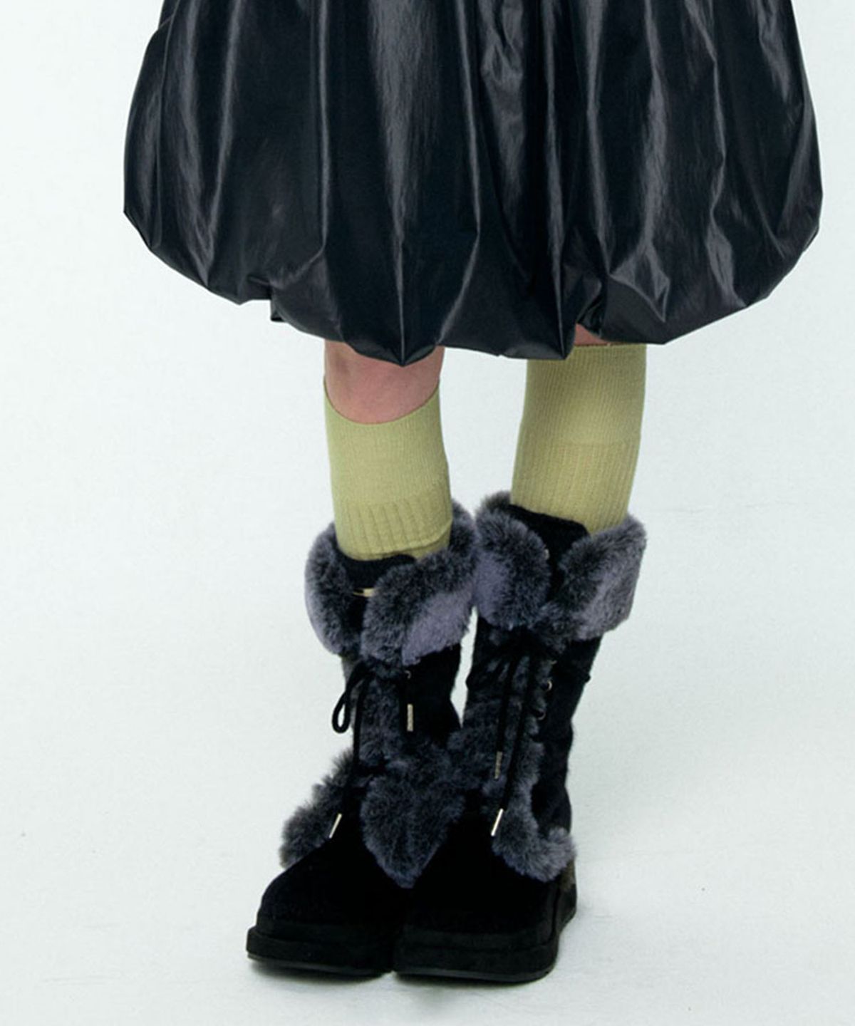 루루서울(LOULOUSEOUL) Sugar Fur Boots (Black)