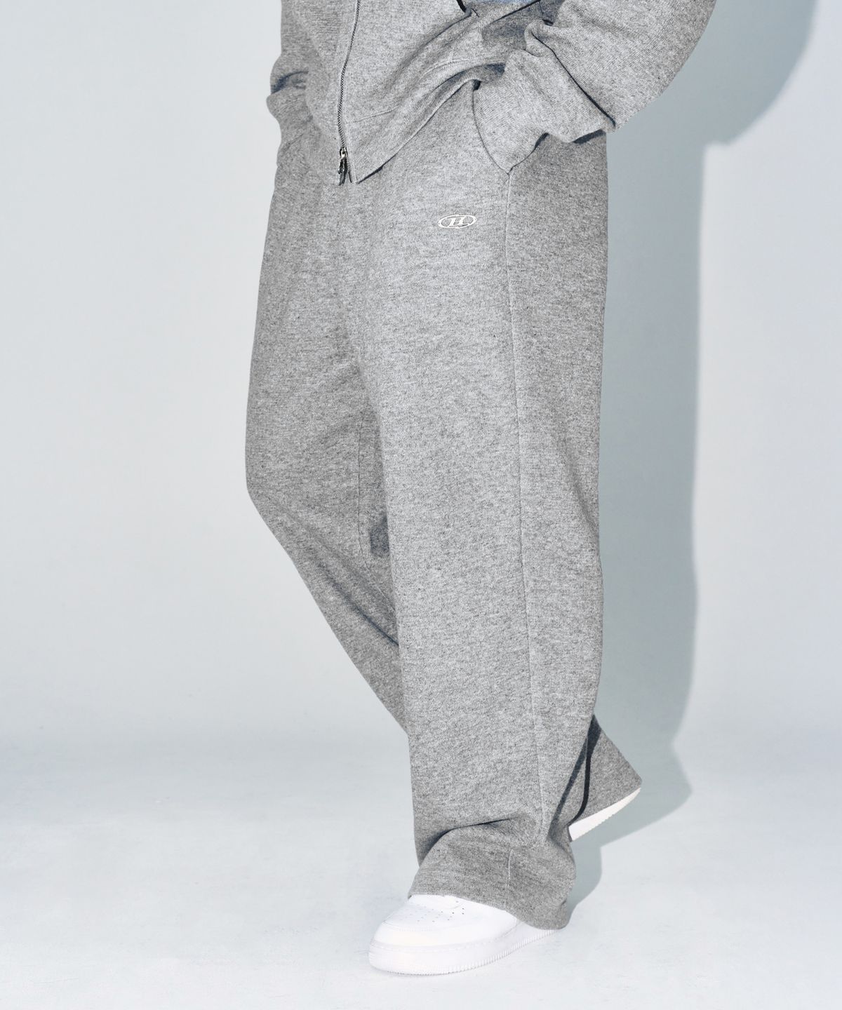 본투윈(BORN TO WIN) KNIT LIKE WIDE PANTS [MELANGE GREY]