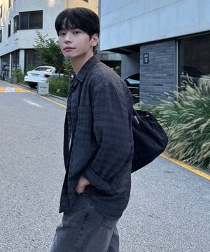 크로셰 체크 오버핏 셔츠